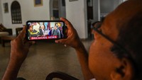 Wickremesinghe terpilih menjadi Presiden Sri Lanka setelah mengalahkan dua kandidat lainnya dalam pemilihan yang digelar parlemen pada Rabu (20/7) waktu setempat. (Ishara Kodikara/AFP via Getty Images)