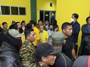 Rapat Bahas Mosi Tidak Percaya terhadap Ketua Golkar Sulsel Sempat Ricuh
