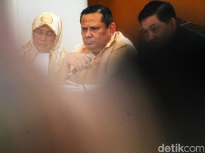 Irjen Napoleon Dituntut 1 Tahun Penjara di Kasus Penganiayaan M Kace!