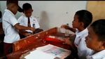 Penampakan SD Negeri di Lampung Utara Berdinding Anyaman Bambu