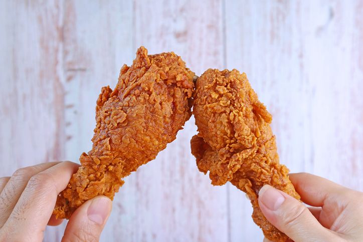 Siasat makan fast food saat diet