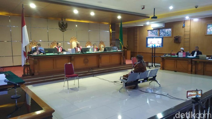 Sidang kasus hoaks Habib Bahar.