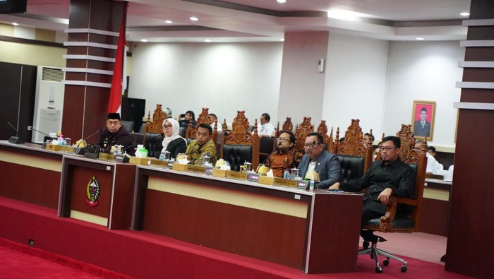 Suasana rapat paripurna DPRD Sulsel