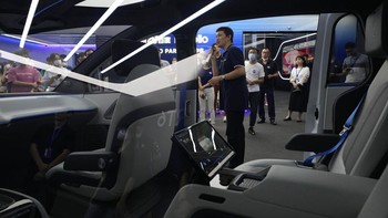 Kendaraan ini punya kapabilitas otonom Level 4 sehingga tidak perlu dikemudikan oleh manusia sama sekali. Foto: AP/Ng Han Guan
