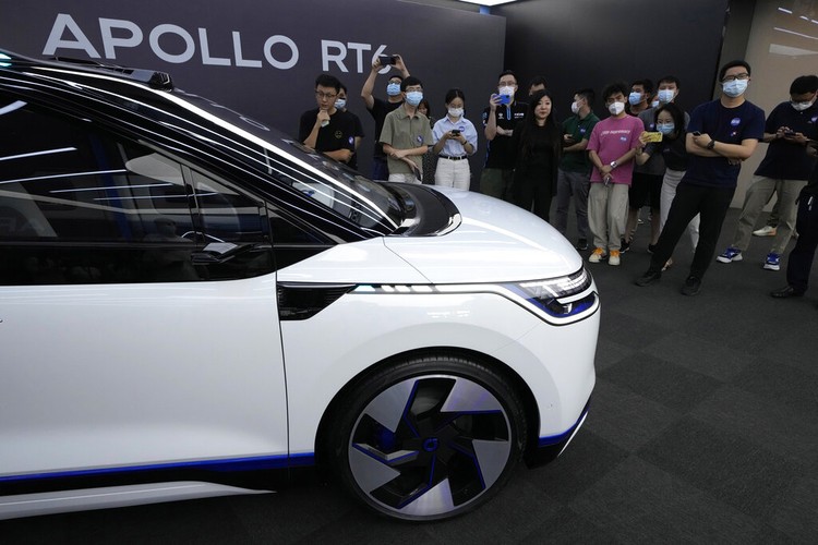 Taksi otonom baru Baidu
