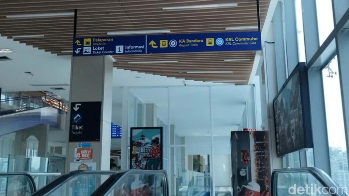 Stasiun BNI City bakal dipakai untuk naik turun KRL Commuter Line. Beberapa persiapan sudah dilakukan untuk membuat Stasiun BNI City jadi tempat naik turun KRL Commuter Line.