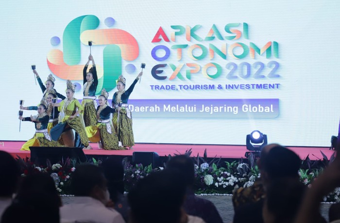 Tari Ringkang Jawari hingga Produk UMKM Serang Mejeng di AOE 2022