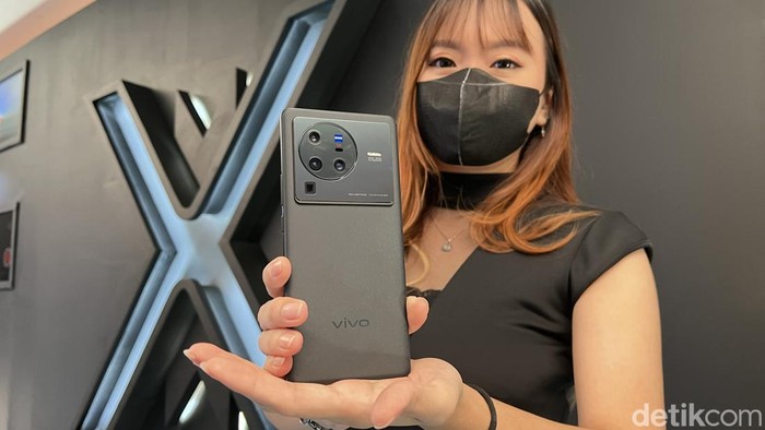 Vivo X80 Series