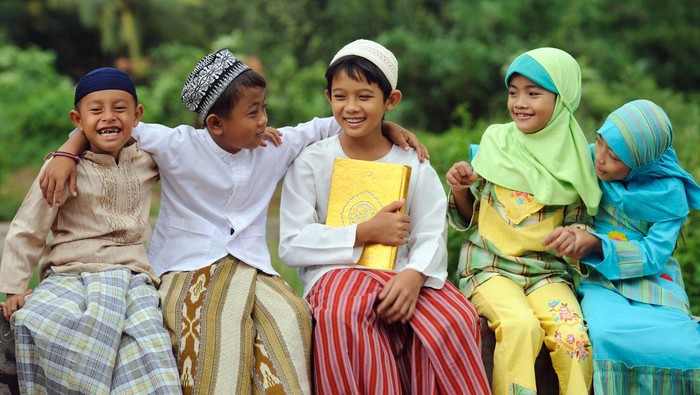 Quote Hari Anak Nasional (HAN) identik dengan rangkaian ucapan untuk memperingati perayaan tersebut. Quote itu berisi kata-kata harapan dalam peringatan HAN.