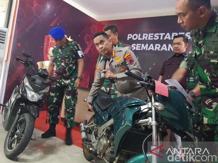2 sepeda motor penembak istri TNI di Semarang diamankan.