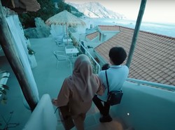 Foto: Intip Hotel Atta Halilintar-Aurel di Italia, Mewah Menghadap Lautan