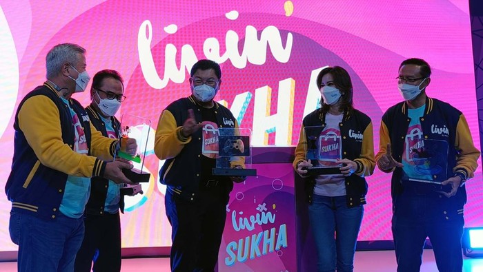 Bank Mandiri Sempurnakan Livin Bank Mandiri menyempurnakan aplikasi Livin dengan peluncuran fitur Livin' Sukha. Sukha yang menjadi solusi kebutuhan transaksi lifestyle nasabah.