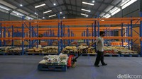 Konsep yang ditawarkan adalah hyperlocal, yakni menyediakan stok bahan pangan di titik lokasi gudang, sehingga tercipta efisiensi waktu proses pengiriman.