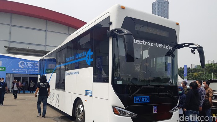 Bus Listrik Karya Anak Bangsa akan diujicoba menjadi armada bus TransJakarta