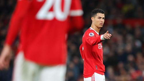 MANCHESTER, ENGLAND - MARCH 12: Cristiano Ronaldo of Manchester United gestures during the Premier League match between Manchester United and Tottenham Hotspur at Old Trafford on March 12, 2022 in Manchester, England. (Photo by James Gill - Danehouse/Getty Images)