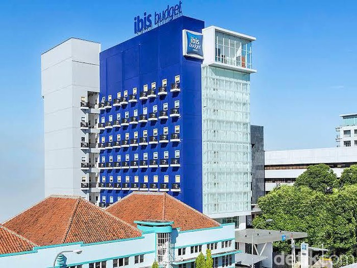 Hotel murah di Bandung, harga Rp 300 ribuan per malam.