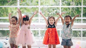 Anak-anak Zaman Now Dikenalkan Permainan Tradisional