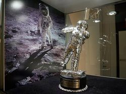 Nih Jaket Astronaut Apollo 11 yang Sampai ke Bulan, Dilelang Rp 30 M