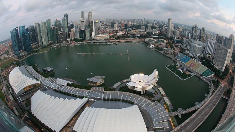 Jepretan Lansekap Fisheye yang Bikin Anda Takjub Demi memaksimalkan ruang tanpa batas, seorang fotografer membutuhkan jenis lensa fisheye untuk menghasilkan gambar panorama. Ini dia buktinya!