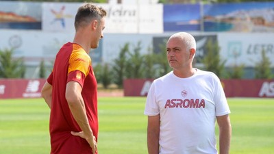 Mourinho Masih Incar Pemain, Mungkin Begini Starting XI AS Roma Nanti