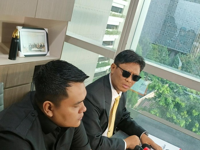 Konferensi pers pengacara pelapor Nikita Mirzani, Dito Mahendra (Karin-detikcom)