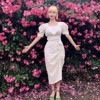 Maeng Seung Ji kemudian mengekspos beberapa DM Instagram yang menawarkan hal serupa. Salah satunya pria yang mengaku naksir Maeng Seung Ji dan berjanji akan menjaganya saat berkencan. Foto: dok. Instagram @loveyoumaeng