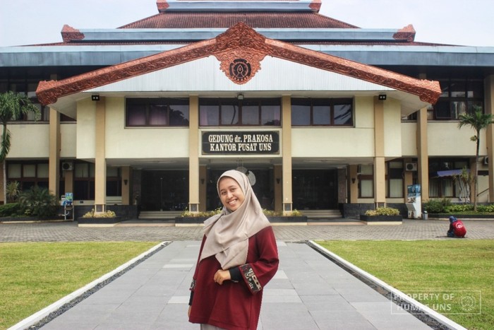 Mahasiswa UNS dan Warga Karanganyar Kembangkan Bisnis Jamur