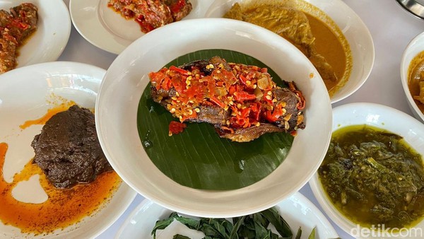 Arief Muhammad Buka RM Payakumbuah, Ini Menu Khasnya