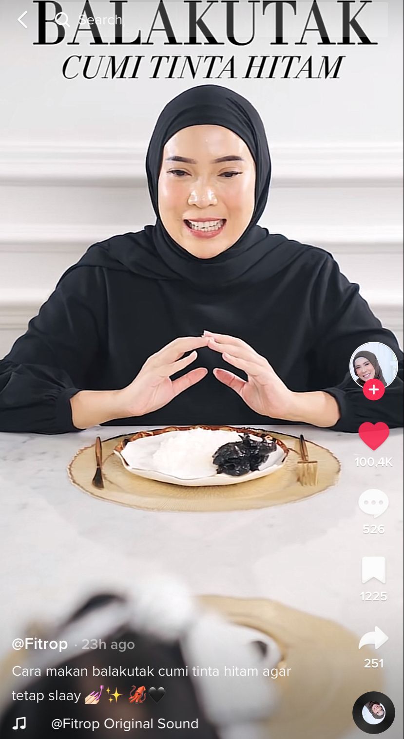 Slay! Begini Cara Kocak Fitri Tropica Makan Balakutak Cumi Item