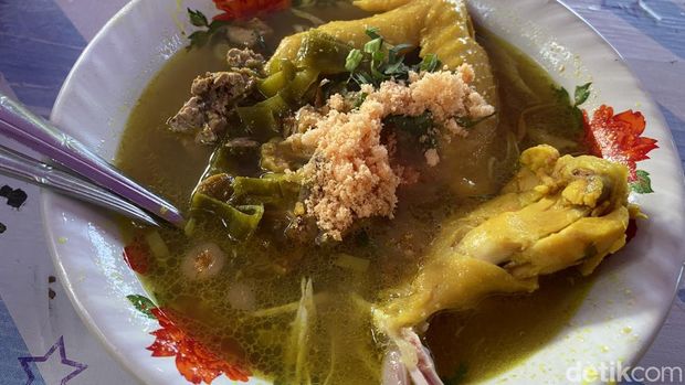 Soto madura di Jalan Kalimantan Bandung.