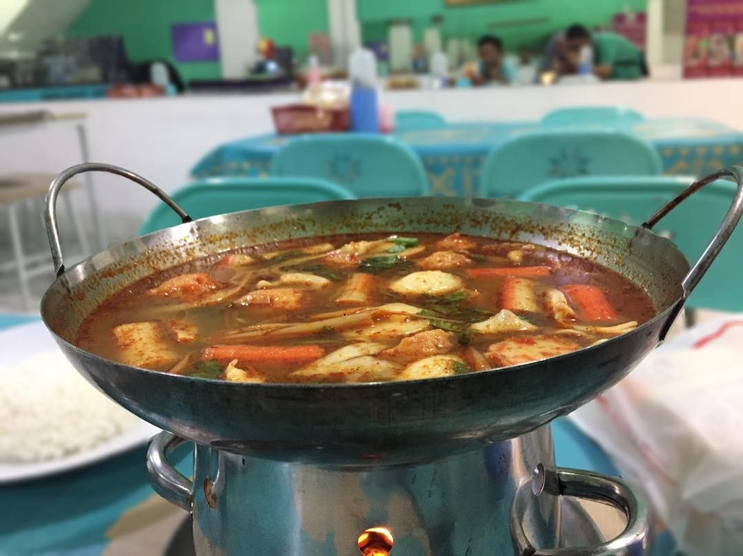 Tempat makan di Taman Jajan Bintaro