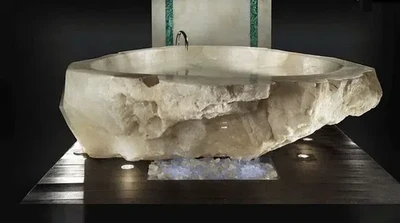 7 Foto Bathtub Termahal di Dunia, Ada yang Terbuat dari Fosil Kayu Hutan RI