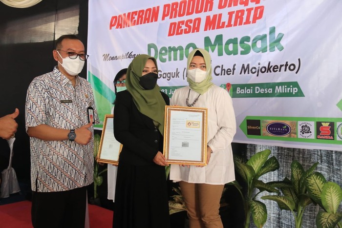 Bupati Ikfina Dorong Legalitas Usaha Kecil dan Menengah di Mojokerto