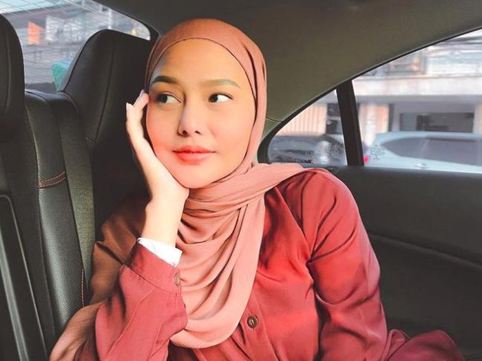 potret dara arafah