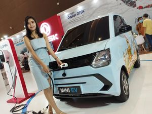 Duel Mobil Listrik Murah China: DFSK MINI EV Tantang Wuling Air EV