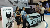 Sekadar informasi, di China mobil listrik mungil ini dipasarkan dengan nama Dongfeng FengGuang Mini EV. Mobil listrik ini punya ukuran kompak dengan 2.995 mm, lebar 1.495 mm, tinggi 1.640 mm, dan jarak sumbu roda 1.960 mm. Foto: Luthfi Anshori/oto.detik.com