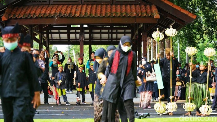 Festival Memengan Tradisional di Banyuwangi