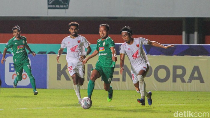 PSS Sleman menjamu PSM Makassar dalam laga perdana BRI Liga 1 di Stadion Maguwoharjo, Sleman, DIY, Sabtu (23/7/2022). PSS Sleman kalah dari PSM Makassar dengan skor akhir 1-2.