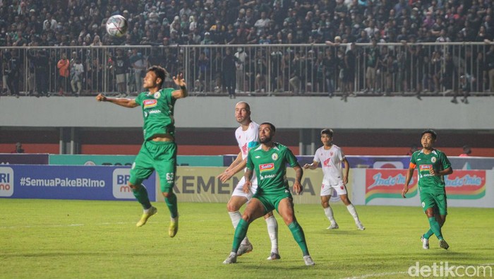 PSS Sleman menjamu PSM Makassar dalam laga perdana BRI Liga 1 di Stadion Maguwoharjo, Sleman, DIY, Sabtu (23/7/2022). PSS Sleman kalah dari PSM Makassar dengan skor akhir 1-2.