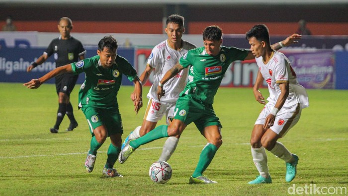PSS Sleman menjamu PSM Makassar dalam laga perdana BRI Liga 1 di Stadion Maguwoharjo, Sleman, DIY, Sabtu (23/7/2022). PSS Sleman kalah dari PSM Makassar dengan skor akhir 1-2.