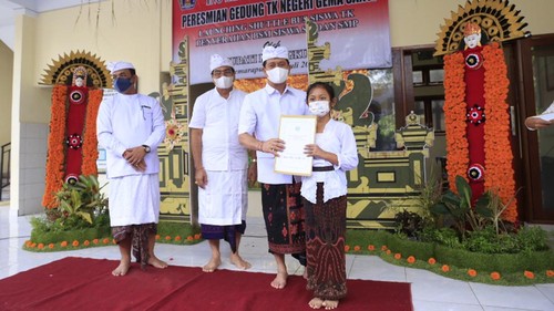 Peresmian gedung TK Negeri Gema Santi di Jalan Gunung Agung No. 59 Semarapura Kangin, Sabtu (23/7/2022).