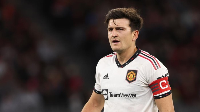 PERTH, AUSTRALIA - JULY 23: Harry Maguire of Manchester United during the Pre-Season Friendly match between Manchester United and Aston Villa at Optus Stadium on July 23, 2022 in Perth, Australia. (Photo by Matthew Ashton - AMA/Getty Images)