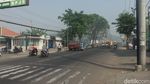 Penampakan Asap Mengepul di Sekitar Gudang Pupuk Mranggen yang Terbakar