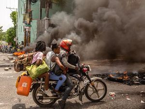 Lihat Lagi Kerusuhan Besar di Haiti Gegara Krisis BBM