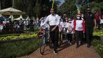 Momen Jokowi Ajak Anak-anak Main Sulap di Hari Anak Nasional 2022