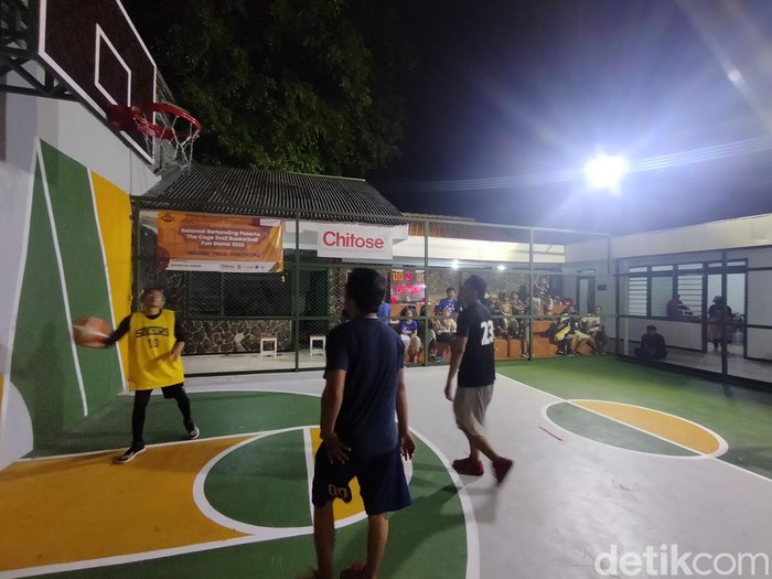 Pertandingan basket Surabaya