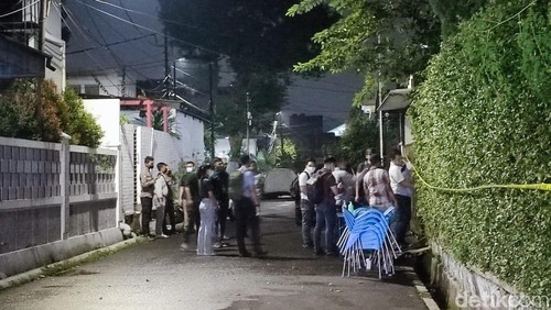 Prarekonstruksi tewasnya Brigadir J di rumah singgah Irjen Ferdy Sambo berakhir setelah 9 jam digelar. (Nahda RU/detikcom)