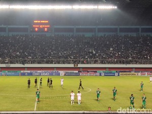 PSM Makassar Ungguli PSS Sleman 2 Gol di Babak Pertama