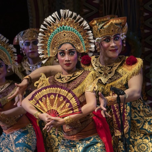 Ilustrasi - Saniscara Kliwon Krulut Rahina Tumpek Krulut sering disebut sebagai odalan gong. Hari ini juga sering dikaitkan sebagai hari kasih sayang atau Valentine-nya umat Hindu Bali.
