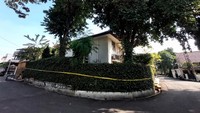 Suasana disana terlihat masih sepi jelang pra rekonstruksi penembakan Brigadir J. 